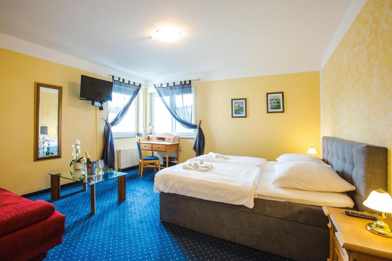 Hotel Altstadt ヴァッセンベルク エクステリア 写真